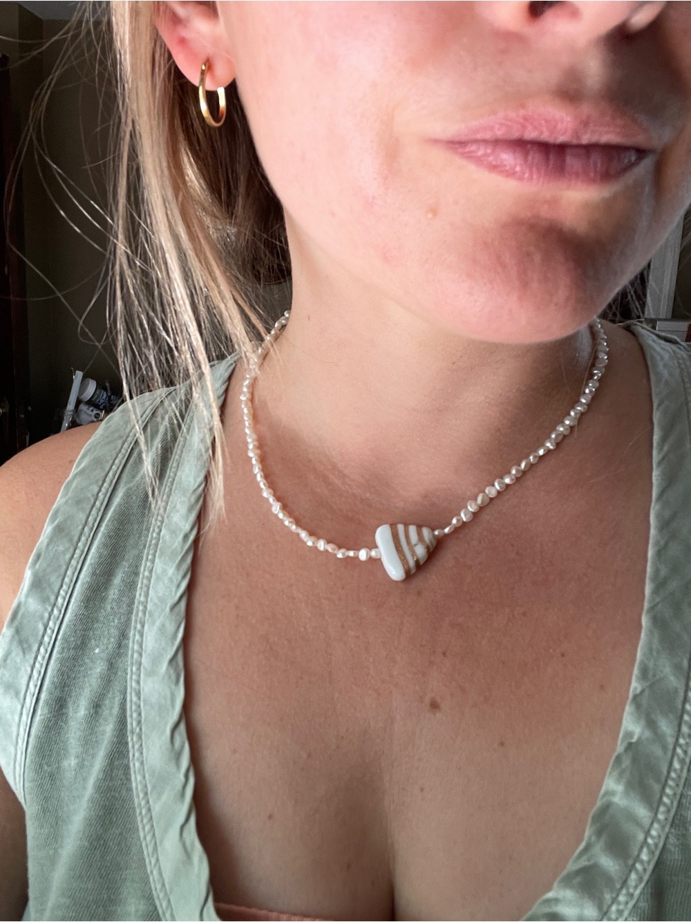Pearl bead necklace